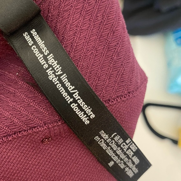 Victoria's Secret PINK Active Burgundy Crop-top
Seamless Lighly Lined Bralette M - Picture 4 of 4